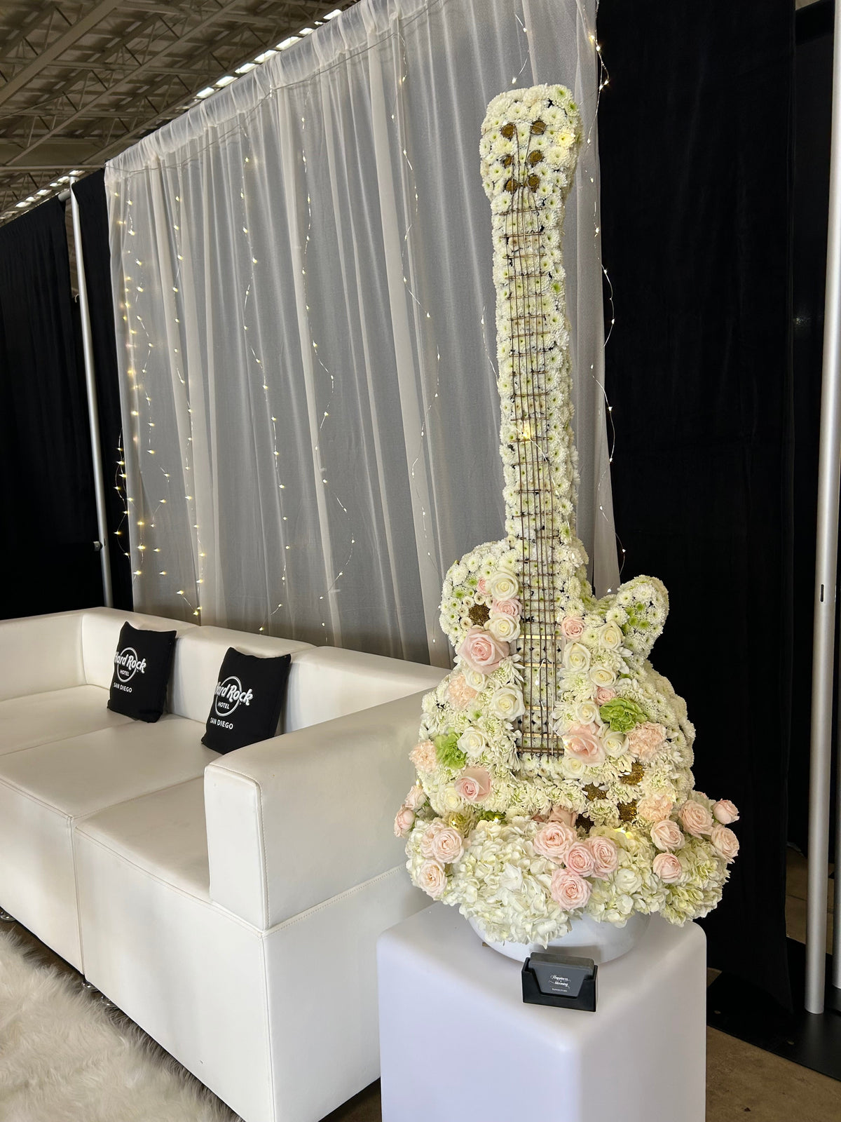 Custom Sculptural Floral Installation